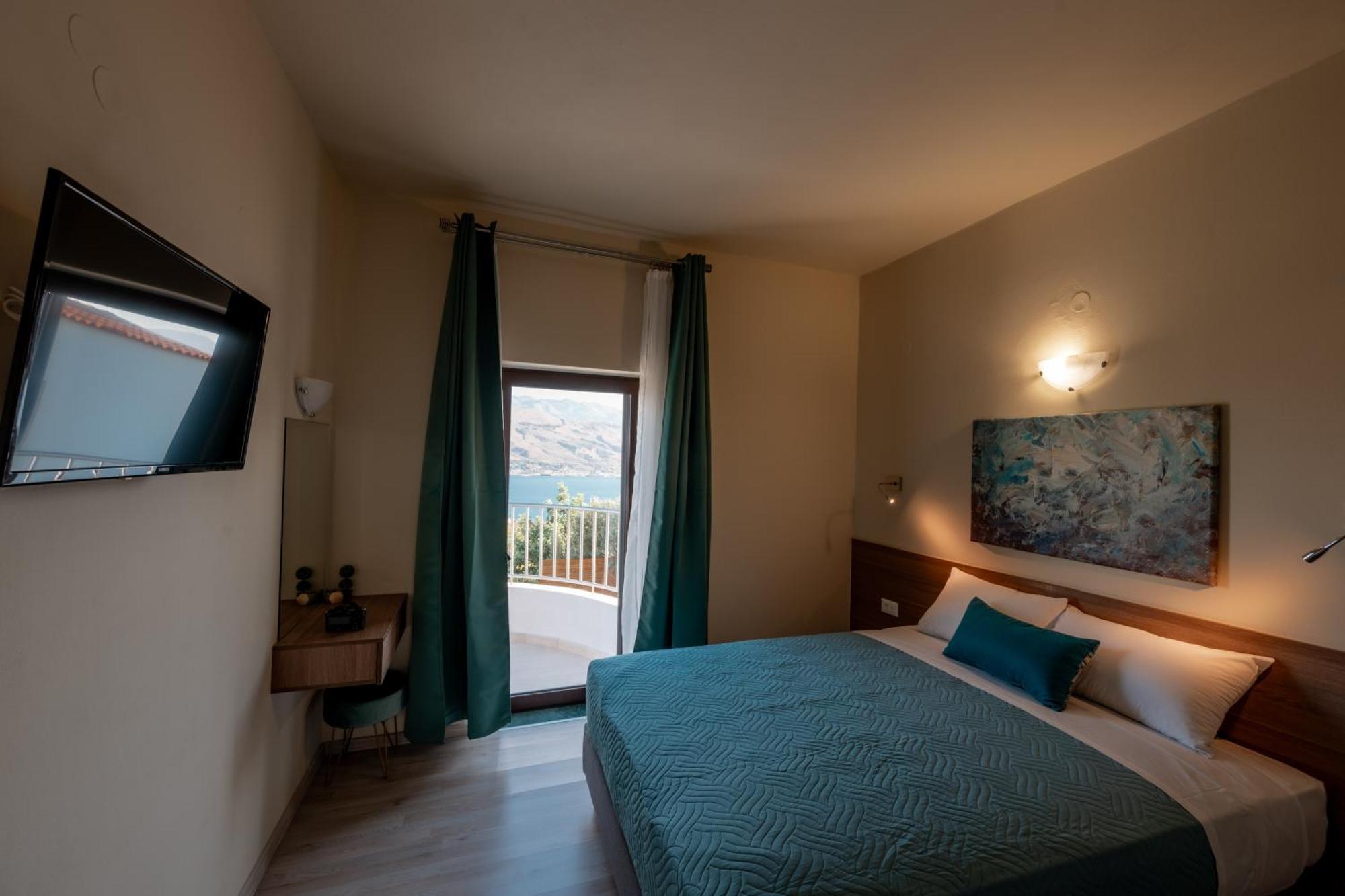 Istros Villas - With Pools, Bbq & Heated Spa Whirlpools, By Thinkvilla Korakiaí Exterior foto